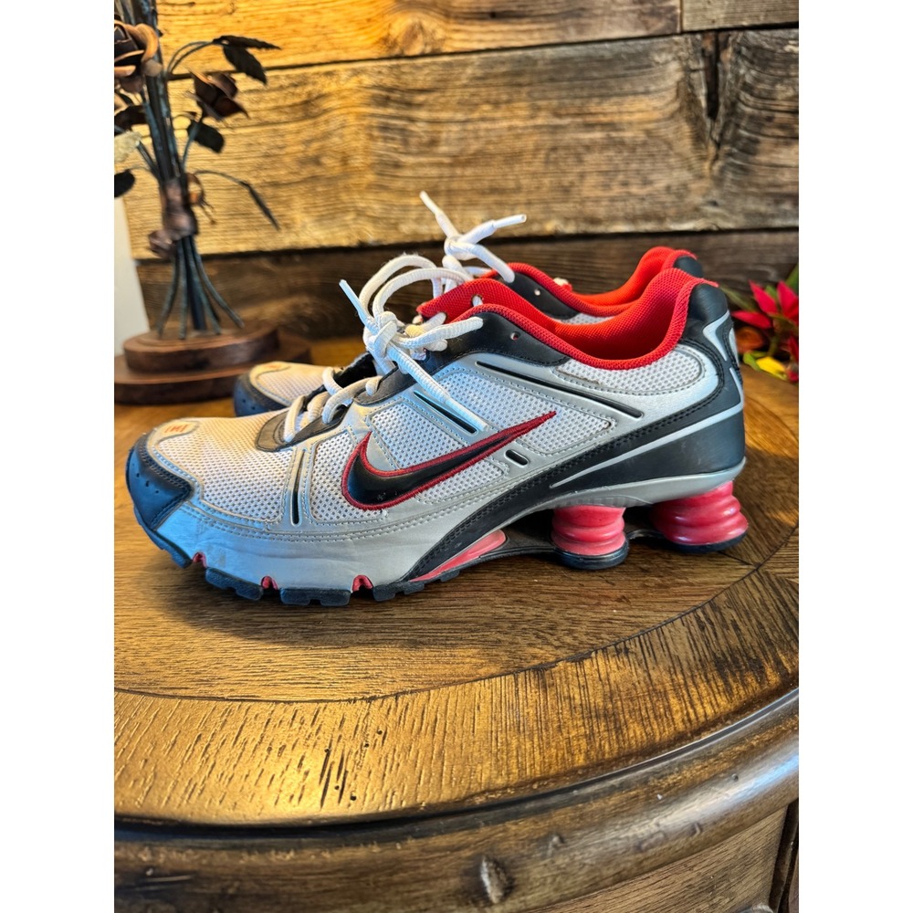 Nike Men's Athletic Shoes Gray Black Red